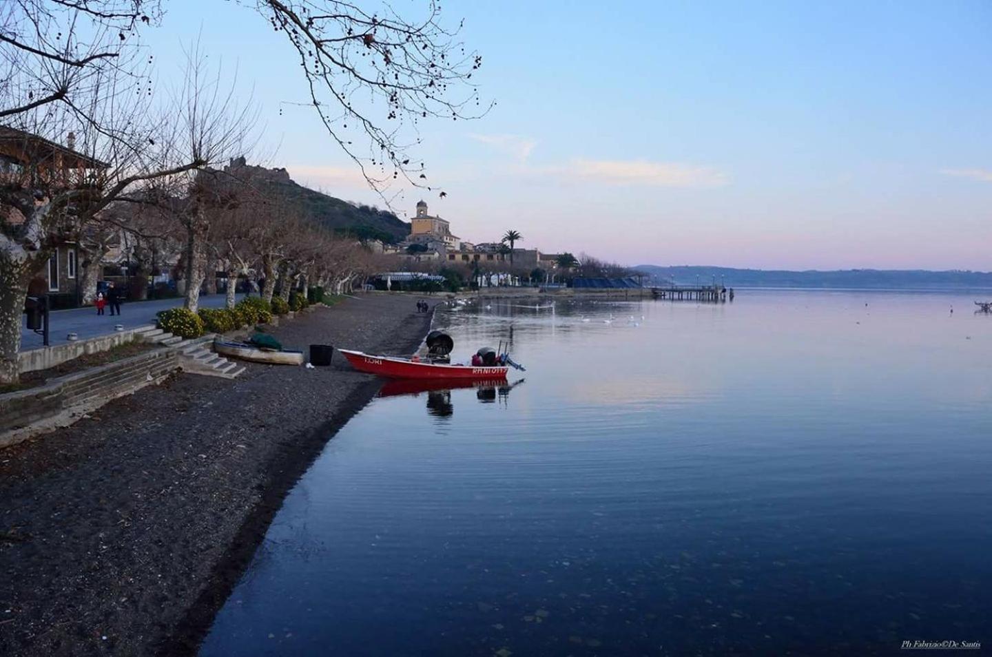 Monic83 Spiaggia Privata Trevignano Romano Dış mekan fotoğraf