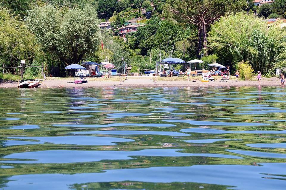 Monic83 Spiaggia Privata Trevignano Romano Dış mekan fotoğraf